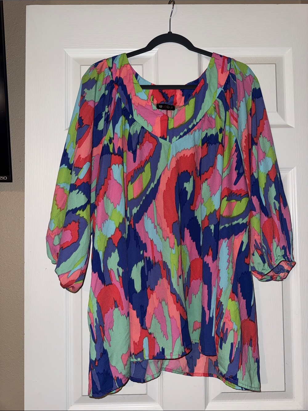Colorful Abstract Print Women's Blouse - Multicolor